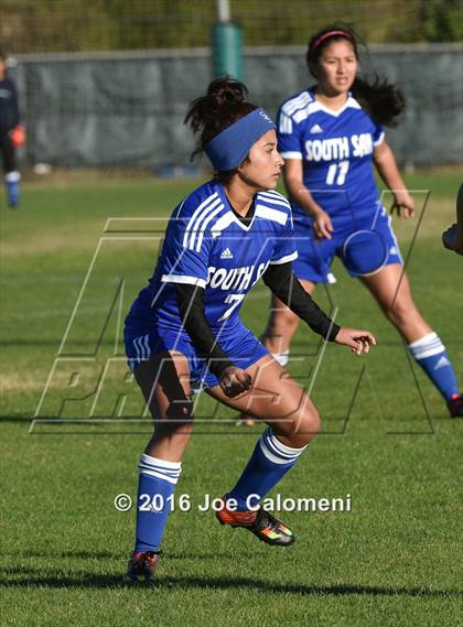 Thumbnail 1 in Lee [Robert E.] vs South San Antonio (Tejeda Sports Complex) photogallery.