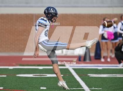 Thumbnail 2 in Lovett @ Carver photogallery.