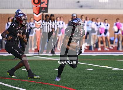 Thumbnail 3 in Lovett @ Carver photogallery.