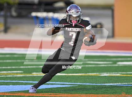 Thumbnail 2 in Lovett @ Carver photogallery.