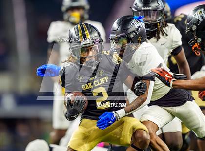 Thumbnail 1 in South Oak Cliff vs. Randle (UIL 5A Division II Football Final) photogallery.