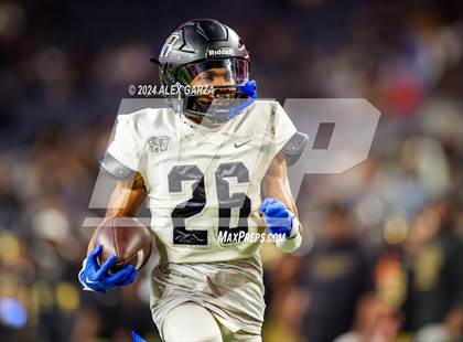 Thumbnail 2 in South Oak Cliff vs. Randle (UIL 5A Division II Football Final) photogallery.