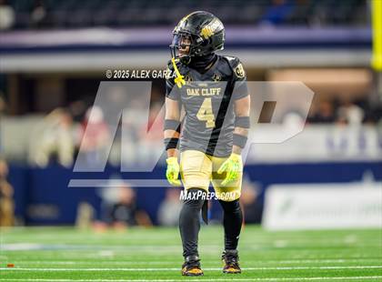 Thumbnail 3 in South Oak Cliff vs. Randle (UIL 5A Division II Football Final) photogallery.