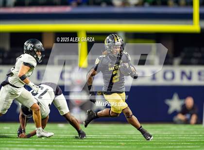 Thumbnail 3 in South Oak Cliff vs. Randle (UIL 5A Division II Football Final) photogallery.