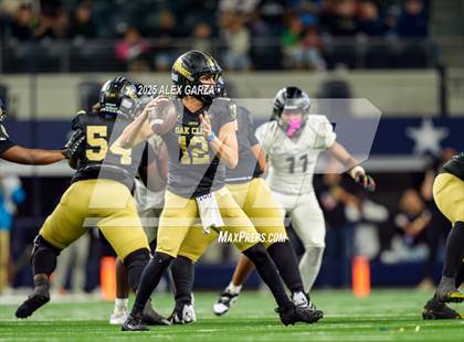 Thumbnail 2 in South Oak Cliff vs. Randle (UIL 5A Division II Football Final) photogallery.