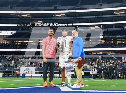 Thumbnail 1 in South Oak Cliff vs. Randle (UIL 5A Division II Football Final) photogallery.