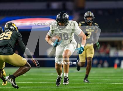 Thumbnail 3 in South Oak Cliff vs. Randle (UIL 5A Division II Football Final) photogallery.