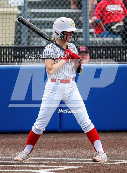 Thumbnail 2 in Muenster vs. Trenton (UIL 2A Softball Regional Semifinal) photogallery.
