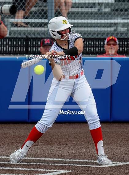 Thumbnail 2 in Muenster vs. Trenton (UIL 2A Softball Regional Semifinal) photogallery.