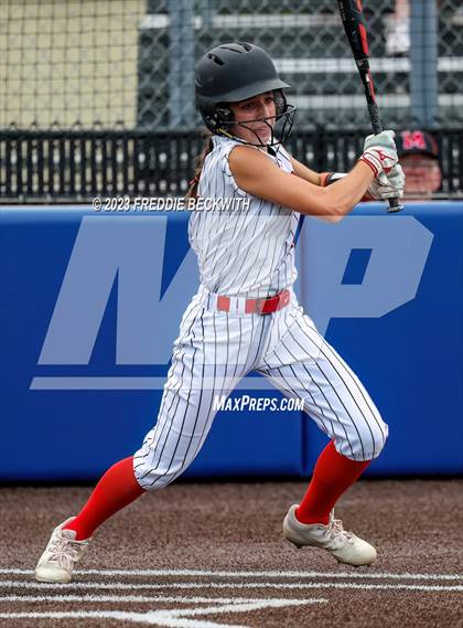 Thumbnail 2 in Muenster vs. Trenton (UIL 2A Softball Regional Semifinal) photogallery.
