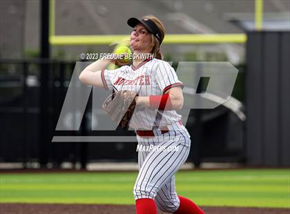 Thumbnail 2 in Muenster vs. Trenton (UIL 2A Softball Regional Semifinal) photogallery.