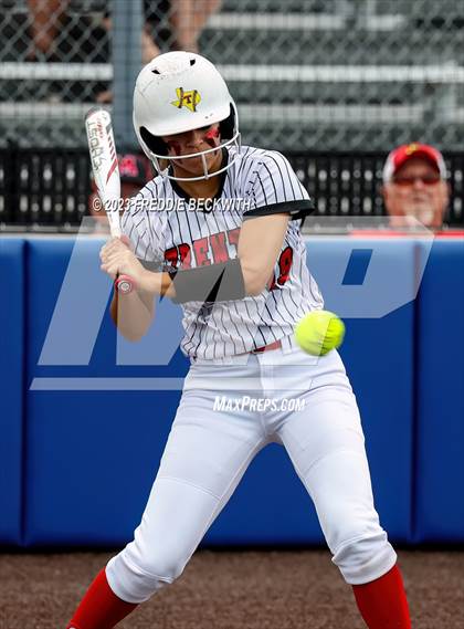 Thumbnail 3 in Muenster vs. Trenton (UIL 2A Softball Regional Semifinal) photogallery.