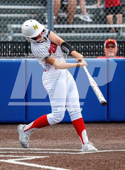 Thumbnail 3 in Muenster vs. Trenton (UIL 2A Softball Regional Semifinal) photogallery.