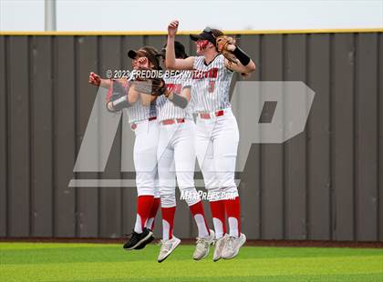 Thumbnail 2 in Muenster vs. Trenton (UIL 2A Softball Regional Semifinal) photogallery.