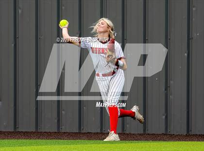 Thumbnail 2 in Muenster vs. Trenton (UIL 2A Softball Regional Semifinal) photogallery.