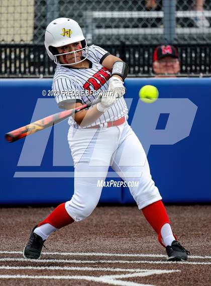 Thumbnail 3 in Muenster vs. Trenton (UIL 2A Softball Regional Semifinal) photogallery.