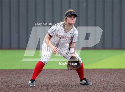 Thumbnail 2 in Muenster vs. Trenton (UIL 2A Softball Regional Semifinal) photogallery.