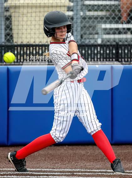 Thumbnail 3 in Muenster vs. Trenton (UIL 2A Softball Regional Semifinal) photogallery.