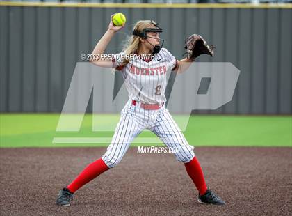 Thumbnail 2 in Muenster vs. Trenton (UIL 2A Softball Regional Semifinal) photogallery.
