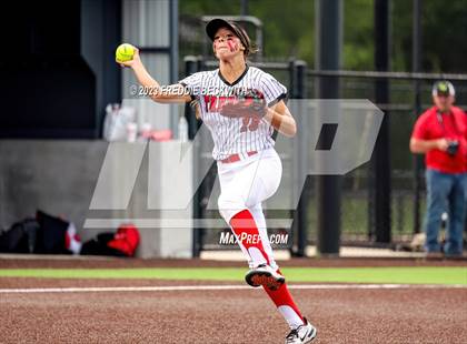 Thumbnail 2 in Muenster vs. Trenton (UIL 2A Softball Regional Semifinal) photogallery.