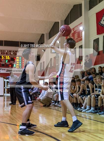 Thumbnail 3 in Bigelow @ Sacred Heart photogallery.