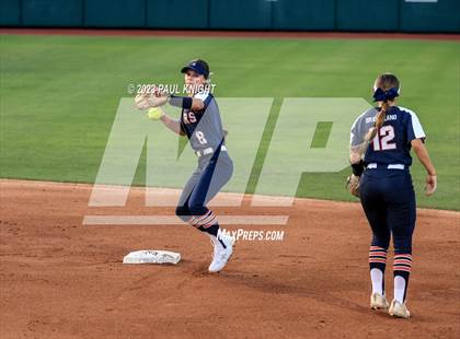 Thumbnail 3 in Guyer vs. Bridgeland (UIL 6A Softball Semifinal) photogallery.
