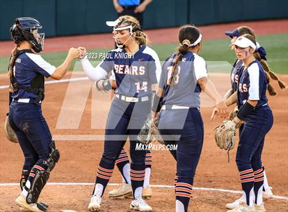 Thumbnail 1 in Guyer vs. Bridgeland (UIL 6A Softball Semifinal) photogallery.