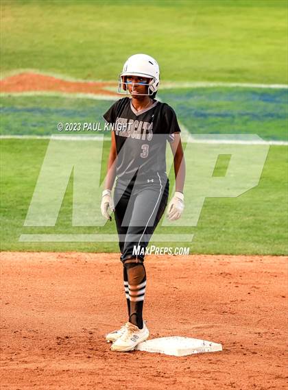 Thumbnail 2 in Guyer vs. Bridgeland (UIL 6A Softball Semifinal) photogallery.