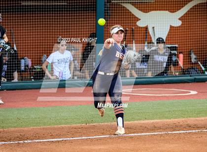Thumbnail 2 in Guyer vs. Bridgeland (UIL 6A Softball Semifinal) photogallery.