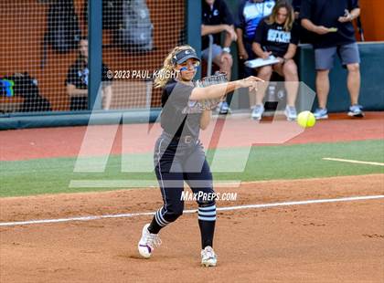 Thumbnail 2 in Guyer vs. Bridgeland (UIL 6A Softball Semifinal) photogallery.