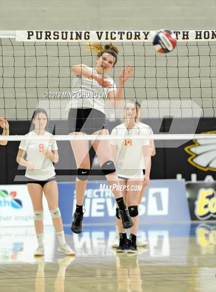 Thumbnail 1 in South Pasadena vs. Lowell (CIF State D3 Final) photogallery.