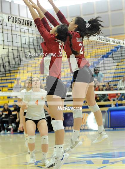Thumbnail 1 in South Pasadena vs. Lowell (CIF State D3 Final) photogallery.