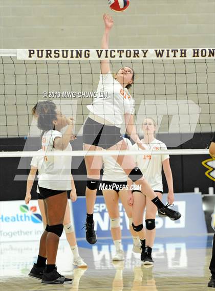 Thumbnail 2 in South Pasadena vs. Lowell (CIF State D3 Final) photogallery.