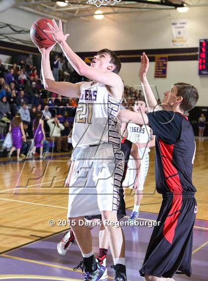 Thumbnail 1 in Elizabeth vs Holy Family (CHSAA 4A 1st Round Playoff) photogallery.