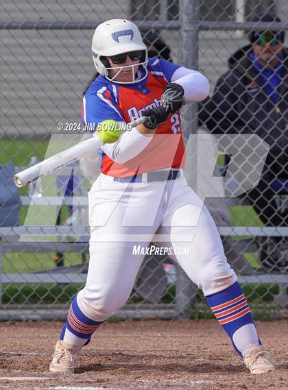 Thumbnail 3 in Maroa-Forsyth @ Argenta-Oreana photogallery.