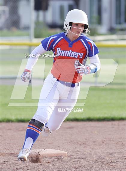Thumbnail 3 in Maroa-Forsyth @ Argenta-Oreana photogallery.
