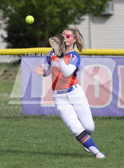 Thumbnail 3 in Maroa-Forsyth @ Argenta-Oreana photogallery.