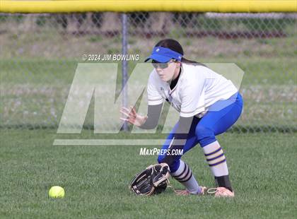 Thumbnail 1 in Maroa-Forsyth @ Argenta-Oreana photogallery.