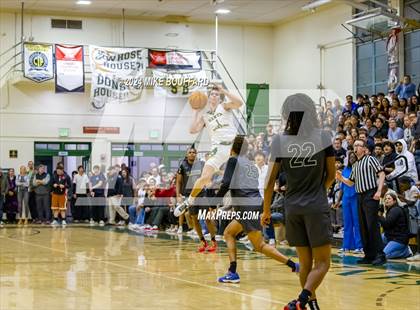 Thumbnail 3 in Santa Barbara vs Sierra Canyon (Santa Barbara Holiday Classic) photogallery.