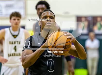 Thumbnail 2 in Santa Barbara vs Sierra Canyon (Santa Barbara Holiday Classic) photogallery.