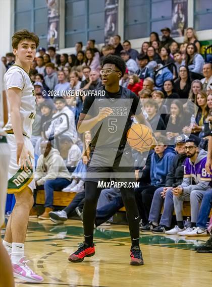 Thumbnail 3 in Santa Barbara vs Sierra Canyon (Santa Barbara Holiday Classic) photogallery.
