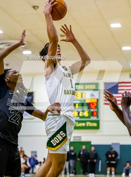 Thumbnail 1 in Santa Barbara vs Sierra Canyon (Santa Barbara Holiday Classic) photogallery.