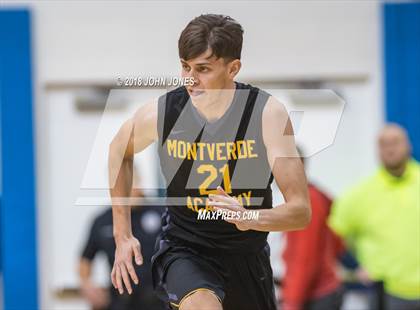 Thumbnail 1 in Montverde Academy vs. Christ the King (Metro Classic) photogallery.