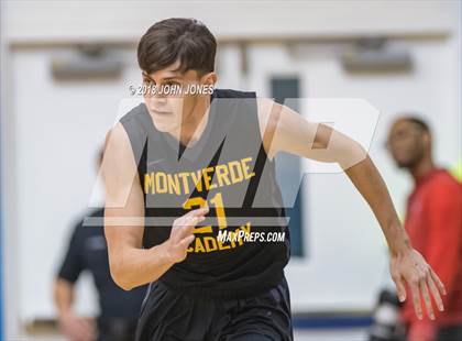 Thumbnail 2 in Montverde Academy vs. Christ the King (Metro Classic) photogallery.