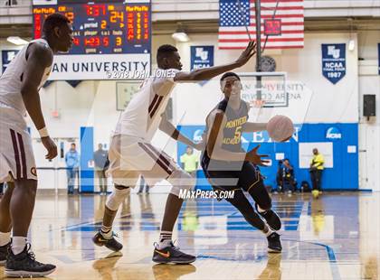 Thumbnail 1 in Montverde Academy vs. Christ the King (Metro Classic) photogallery.