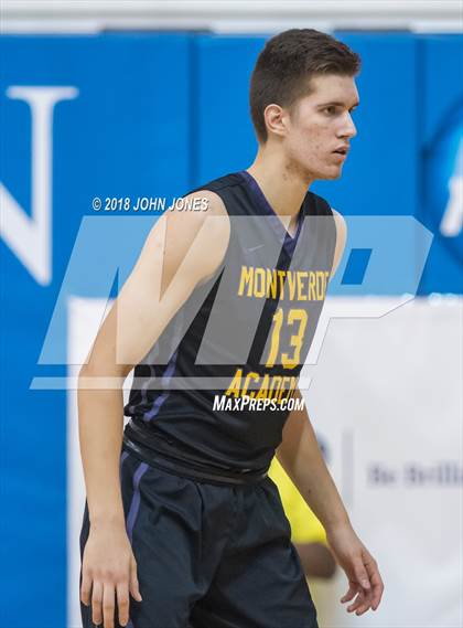 Thumbnail 3 in Montverde Academy vs. Christ the King (Metro Classic) photogallery.
