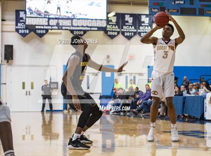 Thumbnail 3 in Montverde Academy vs. Christ the King (Metro Classic) photogallery.