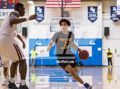 Thumbnail 2 in Montverde Academy vs. Christ the King (Metro Classic) photogallery.