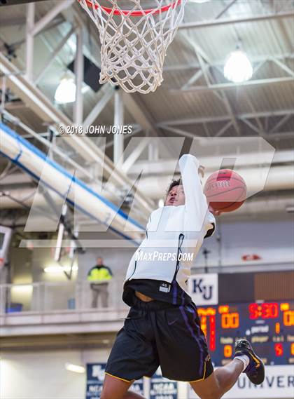 Thumbnail 2 in Montverde Academy vs. Christ the King (Metro Classic) photogallery.