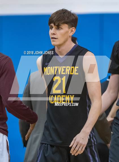 Thumbnail 1 in Montverde Academy vs. Christ the King (Metro Classic) photogallery.